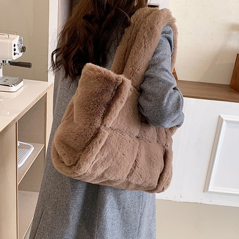 Chic Sac à Main en Peluche Dante | Accessoire d'Hiver Élégant pour Femmes